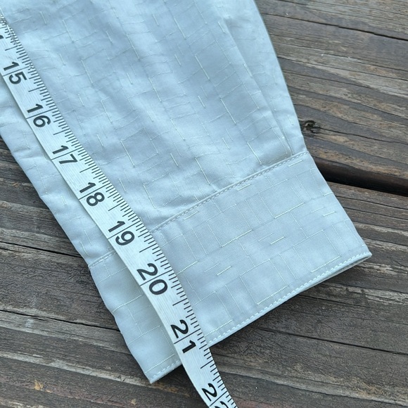 The North Face Button-down Shirt with zippered side pocket - Picture 13 of 16